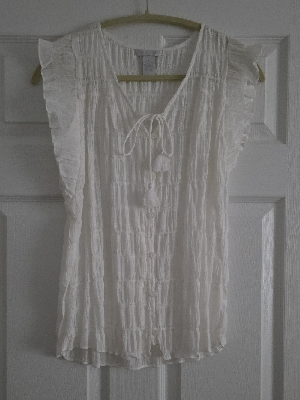 Design History White Ruffled Sleeve Tie-Neck Blouse